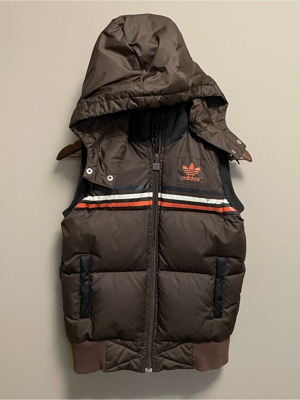 Adidas Retro Y2K Brown Puffer Vest Women’s Small